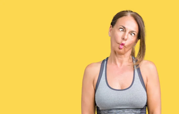 Schöne Frau Mittleren Alters Die Sportkleidung Über Isoliertem Hintergrund Trägt — Stockfoto