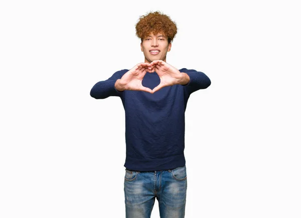 Joven Hombre Guapo Con Pelo Afro Sonriendo Amor Mostrando Símbolo —  Fotos de Stock