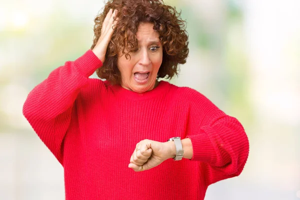 Hermoso Medio Ager Senior Mujer Rojo Invierno Suéter Sobre Fondo —  Fotos de Stock