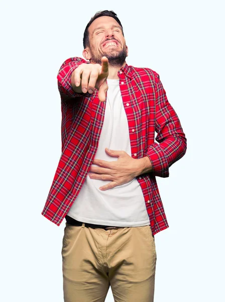 Hombre Guapo Con Camisa Casual Riéndose Señalando Cámara Con Dedo — Foto de Stock