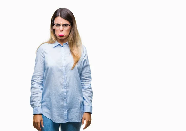 Ung Vacker Affärskvinna Glasögon Över Isolerade Bakgrund Deprimerad Och Oro — Stockfoto