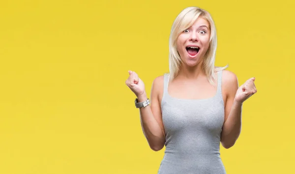 Giovane Bella Donna Bionda Sfondo Isolato Che Celebra Sorpreso Stupito — Foto Stock