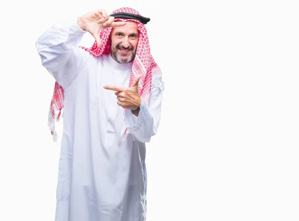 Magas Rangú Arab Ember Keffiyeh Elszigetelt Háttér Mosolyogva Így Keret — Stock Fotó