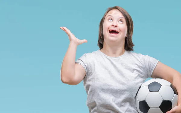 Mujer Adulta Joven Con Síndrome Sosteniendo Pelota Fútbol Sobre Fondo —  Fotos de Stock