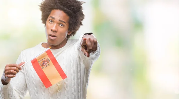 Bandera Hombre Afroamericano España Sobre Fondo Aislado Señalando Con Dedo — Foto de Stock