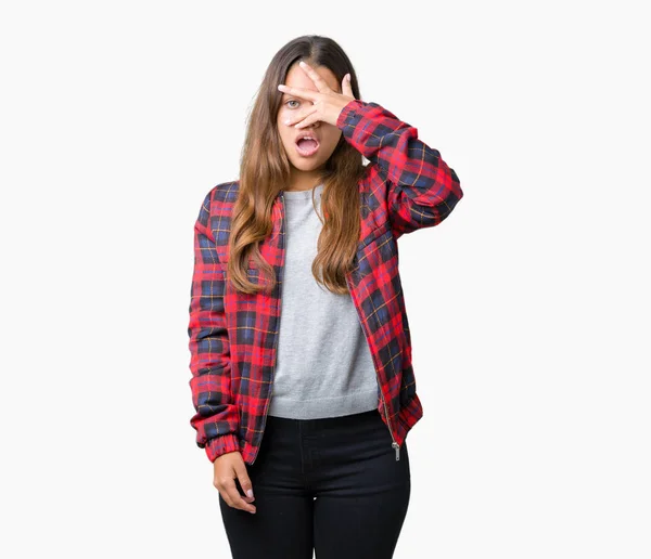 Jovem Bela Mulher Morena Vestindo Uma Jaqueta Sobre Fundo Isolado — Fotografia de Stock