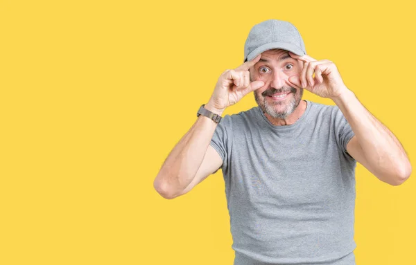 Guapo Mediana Edad Hoary Hombre Mayor Con Gorra Deportiva Sobre —  Fotos de Stock