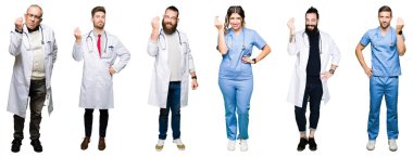 Doktorlar ve cerrahlar insanların kendine güvenen ifade el ve parmak ile İtalyan jest yapıyor beyaz izole arka plan üzerinde Grup kolaj