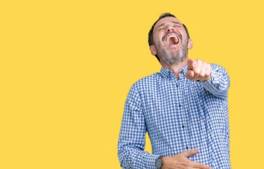 Yakışıklı orta yaş zarif komuta sizde izole üzerinde arka plan sizin parmak el kamerasıyla göğüs üzerinde utanç ifadesi işaret eden gülme