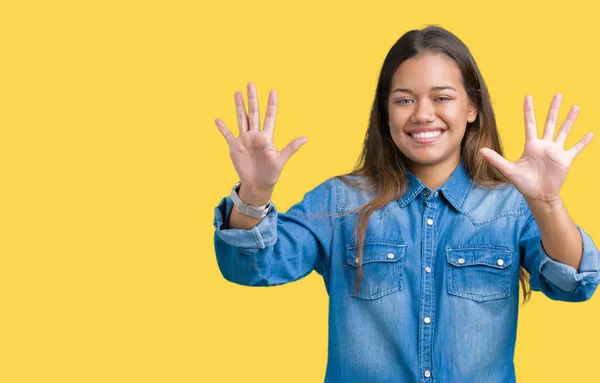 Joven Hermosa Morena Con Camisa Mezclilla Azul Sobre Fondo Aislado — Foto de Stock