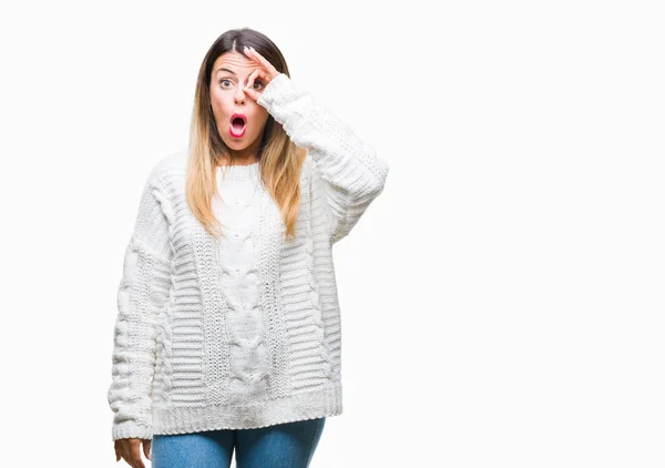 Giovane Bella Donna Casual Maglione Bianco Sfondo Isolato Facendo Gesto — Foto Stock