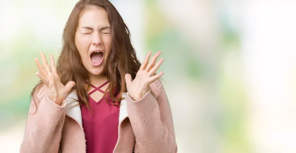 Schöne Size Junge Frau Wintermantel Über Isoliertem Hintergrund Die Verrückt — Stockfoto