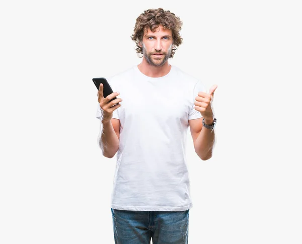 Knappe Man Van Spaanse Model Verzenden Bericht Sms Smartphone Geïsoleerde — Stockfoto