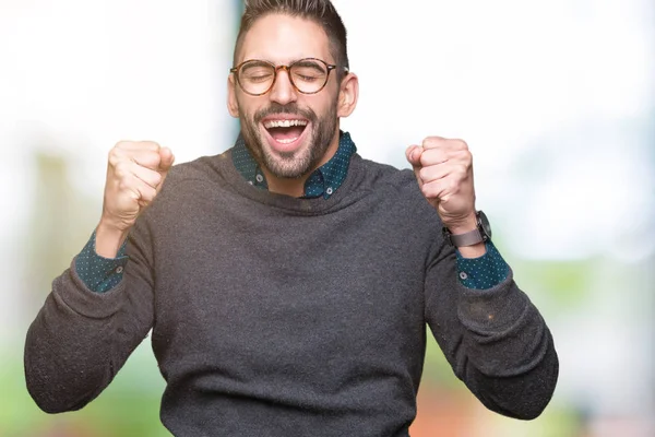 Junger Gutaussehender Mann Mit Brille Vor Isoliertem Hintergrund Der Sich — Stockfoto