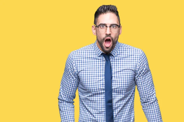 Joven Hombre Negocios Con Gafas Sobre Fondo Aislado Cara Choque —  Fotos de Stock