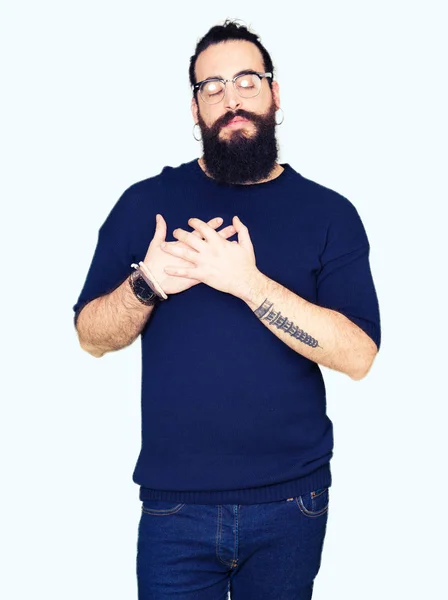 Jeune Homme Hipster Aux Cheveux Longs Barbe Portant Des Lunettes — Photo