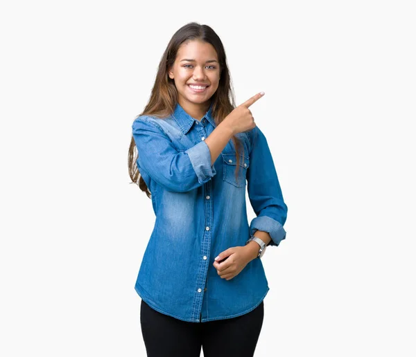 Jonge Mooie Brunette Vrouw Blauw Denim Shirt Dragen Geïsoleerde Achtergrond — Stockfoto