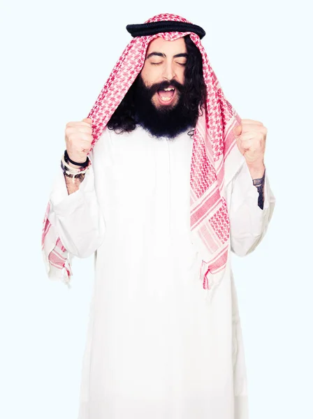 Homme Affaires Arabe Aux Cheveux Longs Portant Écharpe Traditionnelle Keffiyeh — Photo