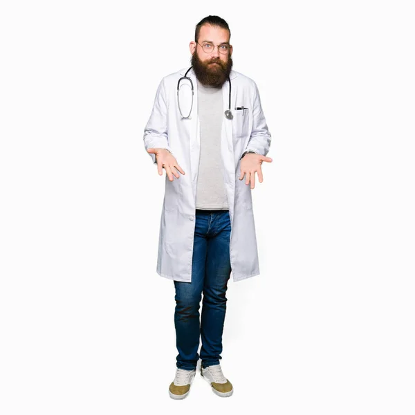 Young Blond Doctor Man Beard Wearing Medical Coat Clueless Confused — Stock Photo, Image