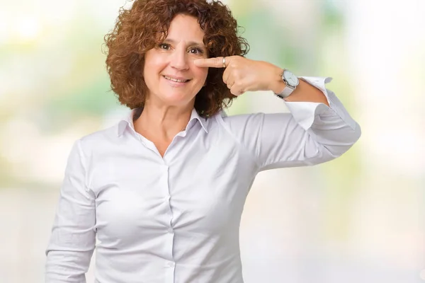 Piękny Środkowy Ager Senior Business Woman Białym Tle Tło Wskazywanie — Zdjęcie stockowe