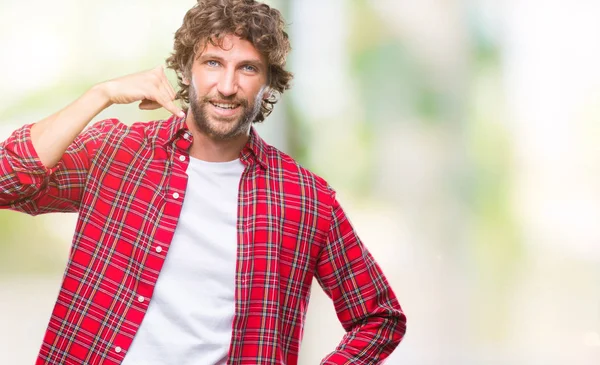 Bel Homme Modèle Hispanique Sur Fond Isolé Souriant Faire Geste — Photo