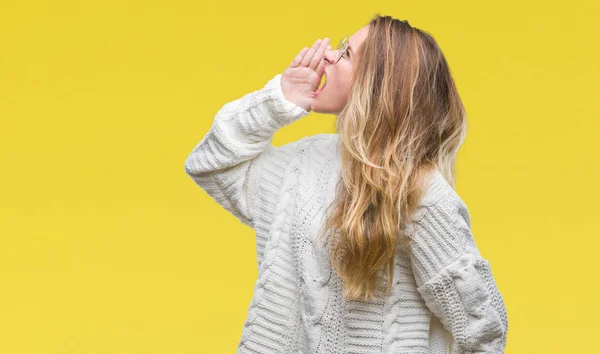 Junge Schöne Blonde Frau Winterpullover Und Sonnenbrille Über Isoliertem Hintergrund — Stockfoto