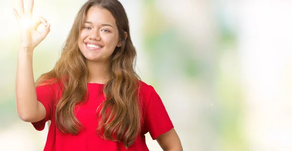 Młoda Piękna Kobieta Brunetka Noszenie Czerwony Shirt Białym Tle Tło — Zdjęcie stockowe