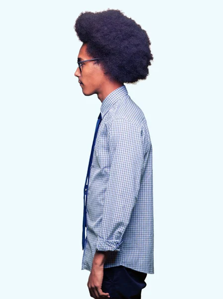 Jovem Homem Negócios Afro Americano Com Cabelo Afro Vestindo Óculos — Fotografia de Stock