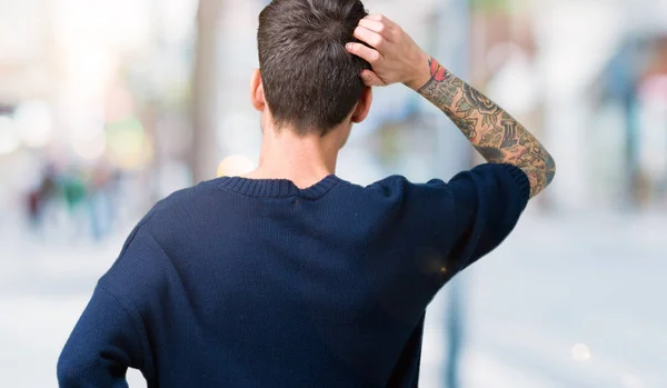 Junger Gutaussehender Mann Mit Isoliertem Hintergrund Der Mit Der Hand — Stockfoto