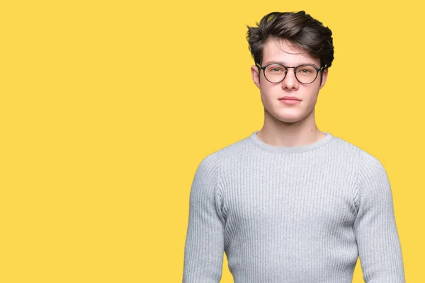 Joven Hombre Guapo Con Gafas Sobre Fondo Aislado Con Expresión — Foto de Stock