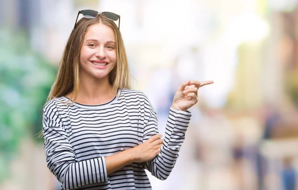 Junge Schöne Blonde Frau Trägt Sonnenbrille Über Isoliertem Hintergrund Mit — Stockfoto