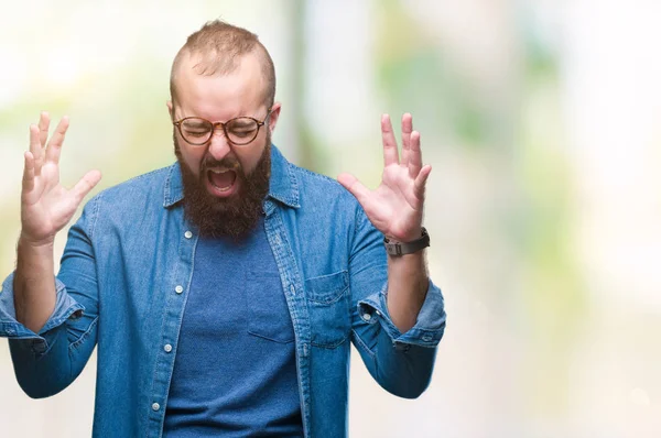 Man Van Jonge Kaukasische Hipster Bril Geïsoleerde Achtergrond Vieren Gekke — Stockfoto