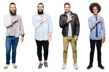 Grup Genç üzerinde beyaz izole arka plan neşeli bir gülümseme ile el ve parmak kadar yan yüzünde mutlu ve doğal ifade ile işaret yüz ile kolaj