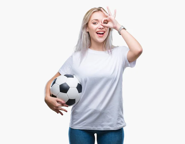 Jovem Loira Segurando Bola Futebol Sobre Fundo Isolado Com Rosto — Fotografia de Stock