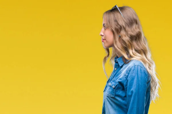 Hermosa Mujer Rubia Joven Con Gafas Sol Sobre Fondo Aislado —  Fotos de Stock