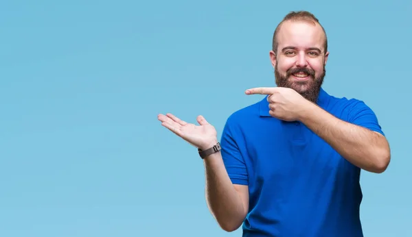 Junger Kaukasischer Hipster Mann Mit Blauem Hemd Vor Isoliertem Hintergrund — Stockfoto