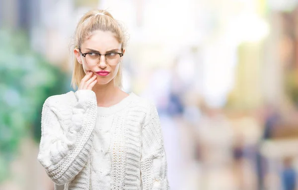 Giovane Bella Donna Bionda Che Indossa Occhiali Sfondo Isolato Toccare — Foto Stock