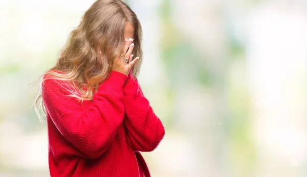 Beautiful Young Blonde Woman Wearing Winter Sweater Isolated Background Sad — Stock Photo, Image