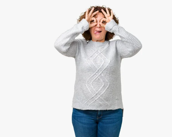 Hermosa Mujer Mediana Edad Ager Vistiendo Suéter Invierno Sobre Fondo — Foto de Stock