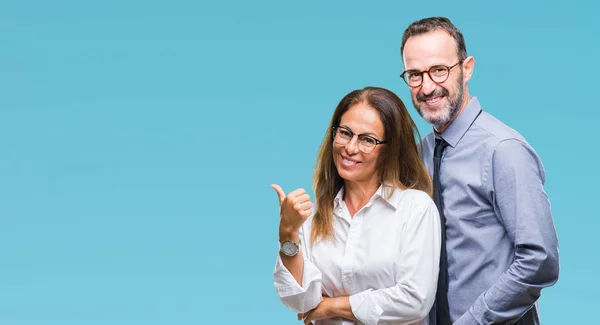 Medelåldern Spansktalande Par Älskar Bär Glasögon Över Isolerade Bakgrund Leende — Stockfoto