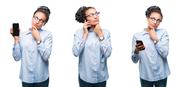 Collage Vackra Afroamerikansk Affärskvinna Med Smartphone Isolerade Bakgrund Allvarligt Ansikte — Stockfoto