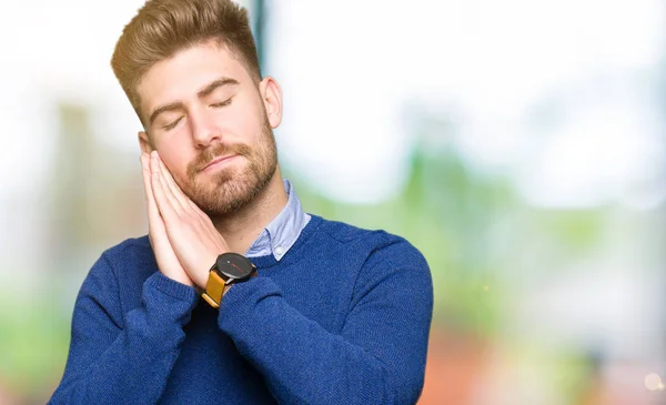 Joven Guapo Bussines Hombre Durmiendo Cansado Soñando Posando Con Las —  Fotos de Stock