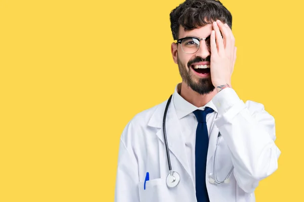 Young Doctor Man Wearing Hospital Coat Isolated Background Covering One — Stock Photo, Image