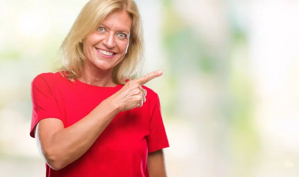 Blonde Frau Mittleren Alters Über Isoliertem Hintergrund Fröhlich Mit Einem — Stockfoto