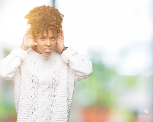 Bella Giovane Donna Afroamericana Che Indossa Maglione Invernale Sfondo Isolato — Foto Stock