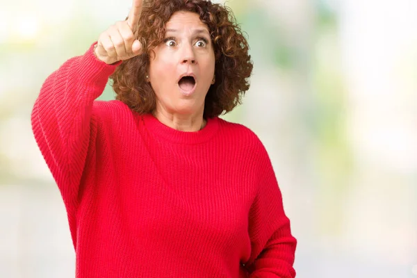 Hermoso Medio Ager Senior Mujer Rojo Suéter Invierno Sobre Fondo — Foto de Stock