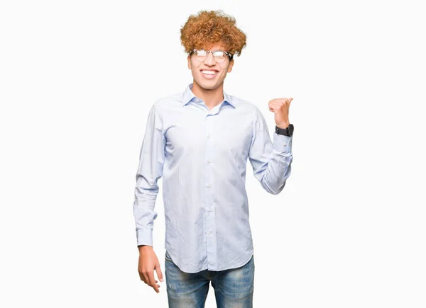 Young Handsome Businessman Afro Wearing Glasses Smiling Happy Face Looking — Stock Photo, Image
