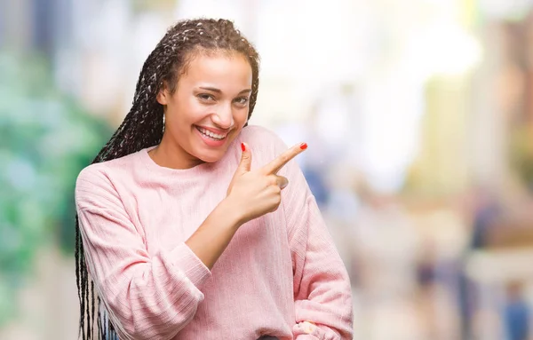 Young Gevlochten Hair Afrikaans Amerikaans Meisje Trui Dragen Geïsoleerde Achtergrond — Stockfoto