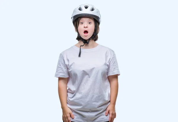 Young Adult Cyclist Woman Syndrome Wearing Safety Helmet Isolated Background — Stock Photo, Image