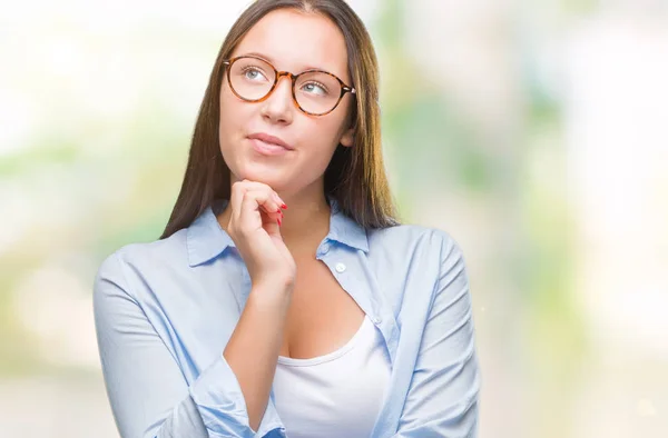 Mujer Negocios Hermosa Caucásica Joven Con Gafas Sobre Fondo Aislado —  Fotos de Stock